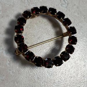 Vintage Winard 12 k gold filled brooch with garnet